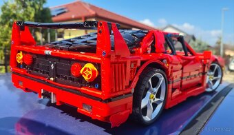Ferrari F40 1:8 - 3