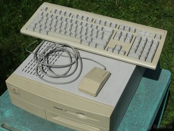 Power Macintosh 7100/66AV - 3