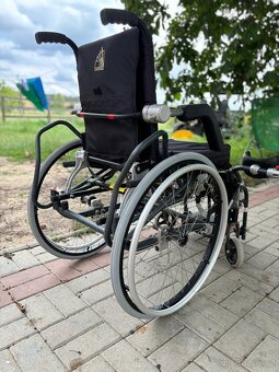 Mechanický stavěcí vozík pro handicapované - 3