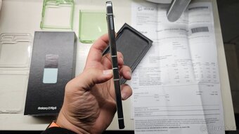 Samsung Galaxy Z Flip 5 mint 512GB - zánovný - 3