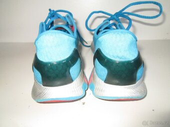 Under Armour....vel.42 - 3