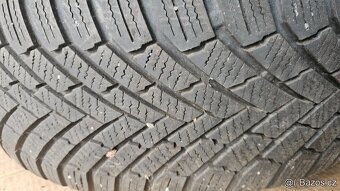 Sada Alu kol originál Volkswagen 5x112 s zimní 205/55/16 - 3