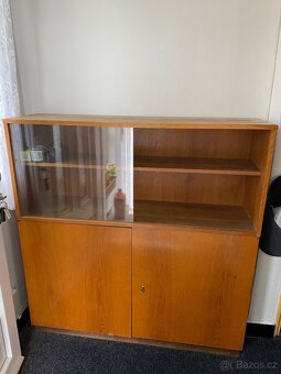 Dřevěná dýhová knihovna - 3