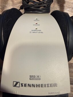 Sluchátka Sennheiser RS130 - 3