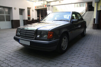 Mercedes-Benz 124 250D turbo - 3