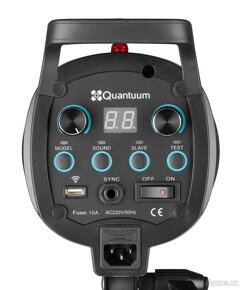 Prodám Studiový blesk Quantuum Pulse 1200W, 3x použitý - 3