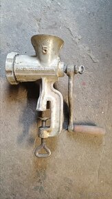 Mlýnek na maso. - 3