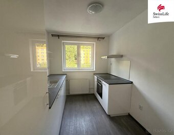 Pronájem bytu 2+1 64 m2 Na Veselce, Úpice - 3