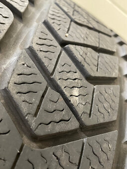 Pirelli Sottozero 3 245/45 R19 102V 2Ks zimní pneumatiky - 3