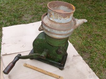 prodám litinové odstředivky na mléko, různí výrobci, různé p - 3