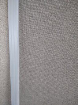 Okenní síť proti hmyzu - 3