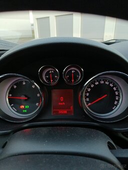 Prodám Opel Insignia 2.0 CDTI 96 kw - 3