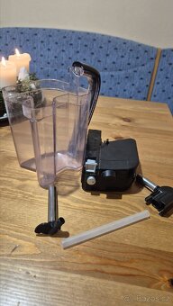 Kávovar DeLonghi Magnifica - 3