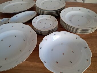 Jídelní servis kytičky,talíře, mísy - 3