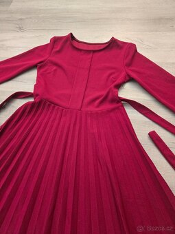 Tmavě červené, vínové šaty - 3