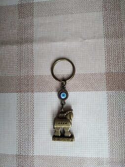 Přívěsek na klíče nebo krk - mosaz - 3