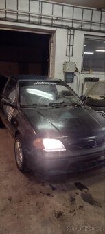 Suzuki Swift 1.0 - 3