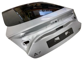 Páté dveře stříbrná metalíza LX7W Audi A7 4G sportback 2012 - 3