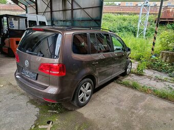 VW Touran 1.4 tsi rv 2013 7 mist - 3