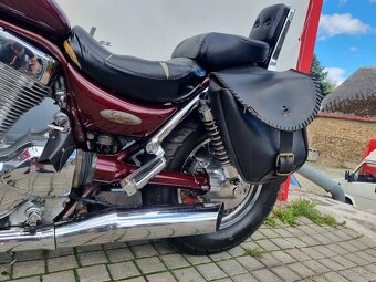 Suzuki vs 1400 Intruder - 3