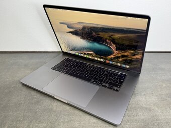 MacBook Pro 16'' 2019 / i7 / 16GB / 512GB SSD / Space Gray - 3