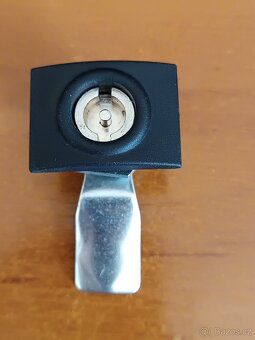 Zámek k rozvaděči - 3