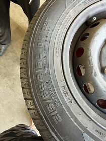 Prodám sadu pneu FORD NOKIAN 215 65 R15 C - 3