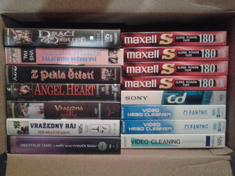 DVD, VHS kazety a čistící  kazety - 3