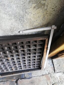 Litinový poklop kanál s rámem 53x53 cm - 3