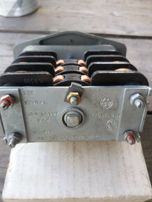 Spínač V25R01 500V 25A AC - 3