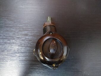 RETRO Bakelitové zásuvky a vypínače - 3