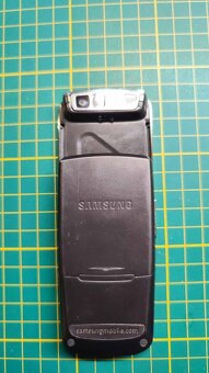 Samsung D900i - 3