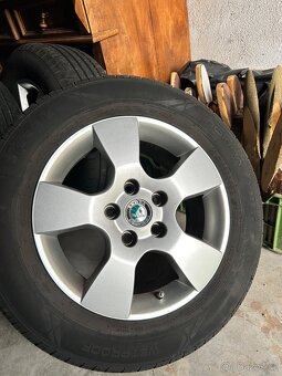 Original Alu disky Škoda s letními pneu 195/65 r15 - 3