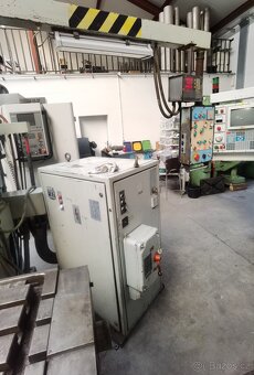 Frézka universální TOS FGSH 50 digitální odměřování - 3
