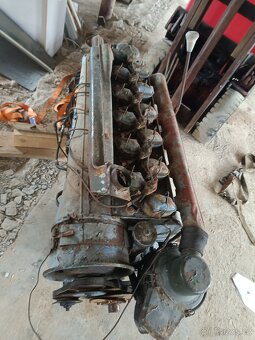 Motor Praga v3s - 3