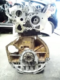 Renault Laguna III 2007-2015 2.0 dci (M9RA700) - 3