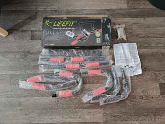 Prodám samovzpěrnou závěsnou hrazdu Lifefit Top Pull up bar - 3