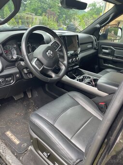 Dodge Ram 2500 6,4 heavy duty - 3