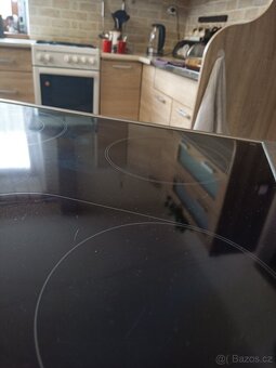 Sporák Gorenje sklokeramická deska + horkovzdušná trouba - 3