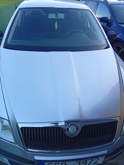 Prodám kapota na škoda Octavia 2, maska, stříbrná metalíza - 3
