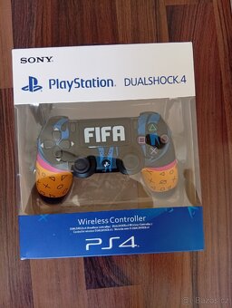 PlayStation 4 Slim 1 TB - 3