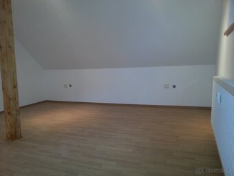 Pronájem Mezonetového Bytu 1+KK Červený Kostelec Větrník - 3