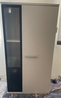 Moderní vitríny / skříňky 2 ks - 3