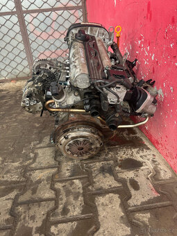 Motor Seat Cordoba 1,4 16V 55KW AUA prodám komplet - 3