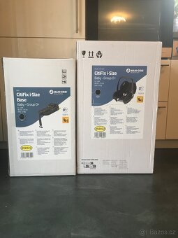 Autosedačka Maxi cosi + základna - 3