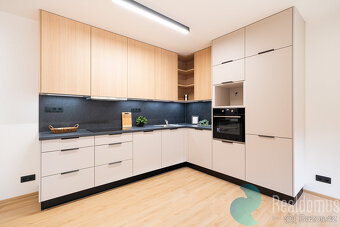 Pronájem nadstandardního bytu 3+kk, 88,2 m², B. Smetany, Čes - 3