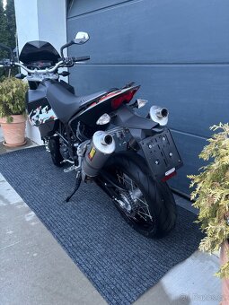 KTM 690 SM Akrapovič - 3