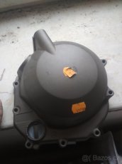 Víko motoru - 3