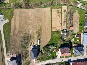 Stavební pozemek v Lovčicích 1244m2 - 3