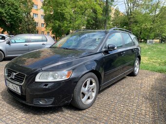 Volvo v50 2.0d rok 2009 - 3